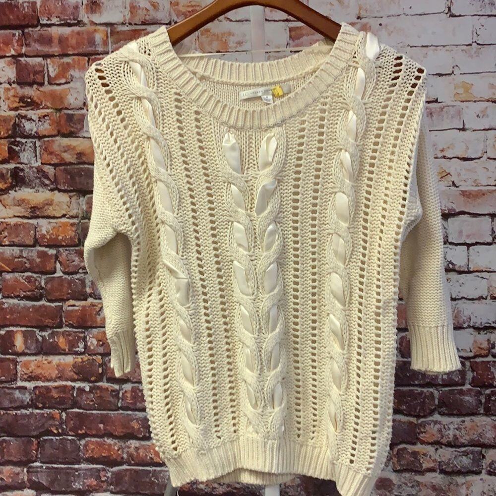 Laura Conrad half sleeve sweater